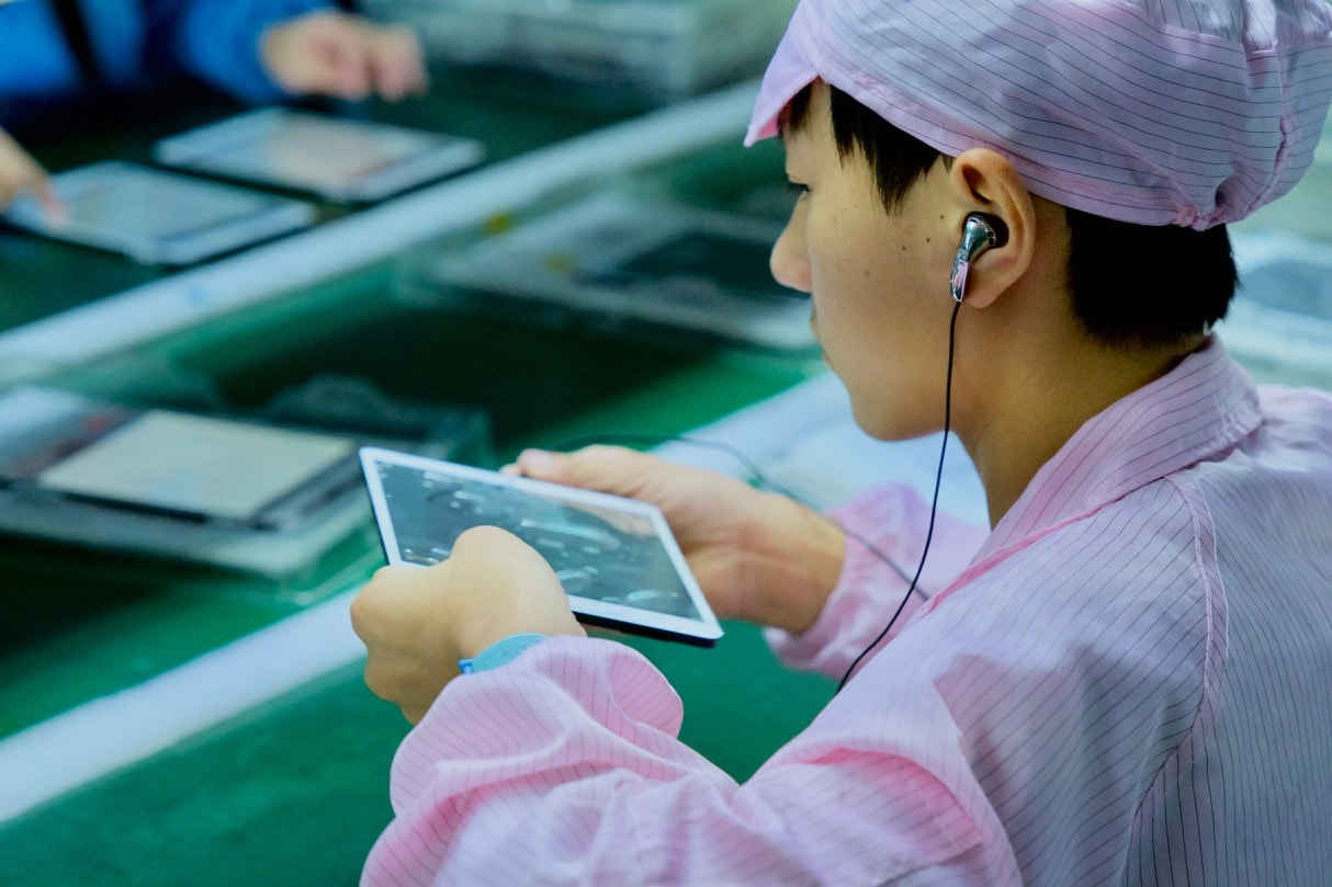 Inspection qualité de tablettes à Taiwan